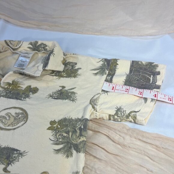 Jurassic World White Boys Dinosaur Short Sleeve Pullover Top Size 5T - Picture 12 of 13